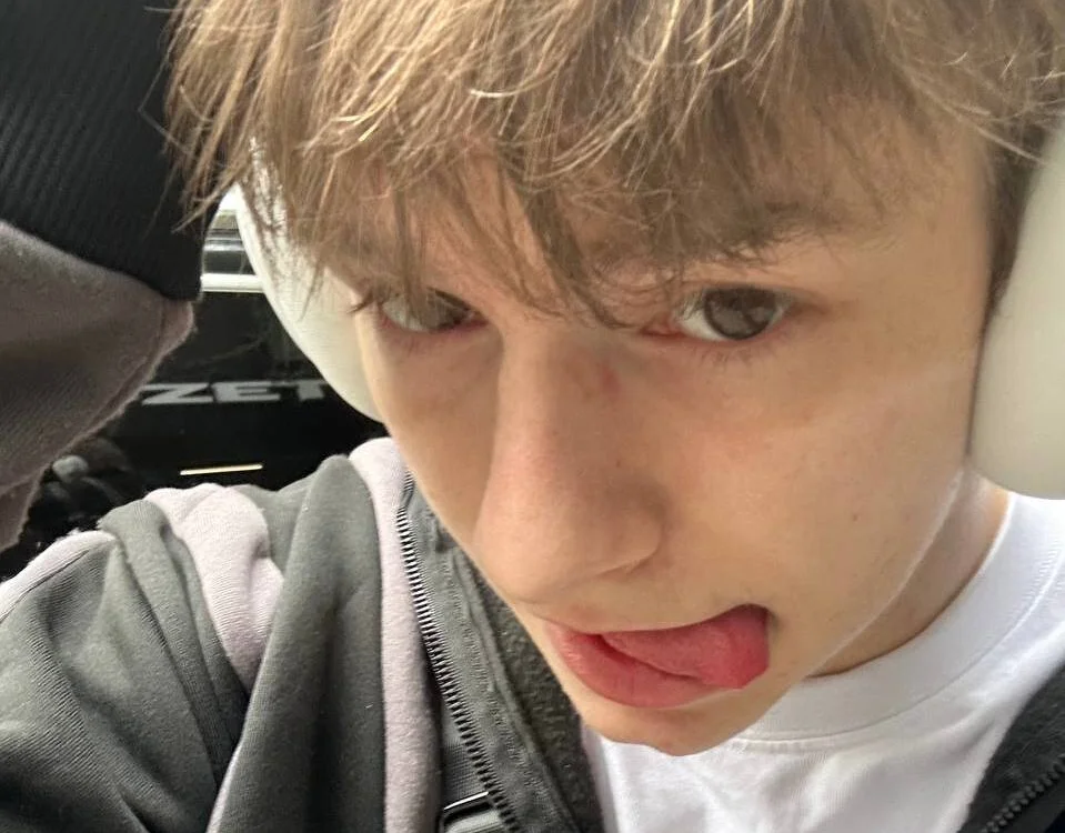 jimmie_hotty's Offline XXX Chat