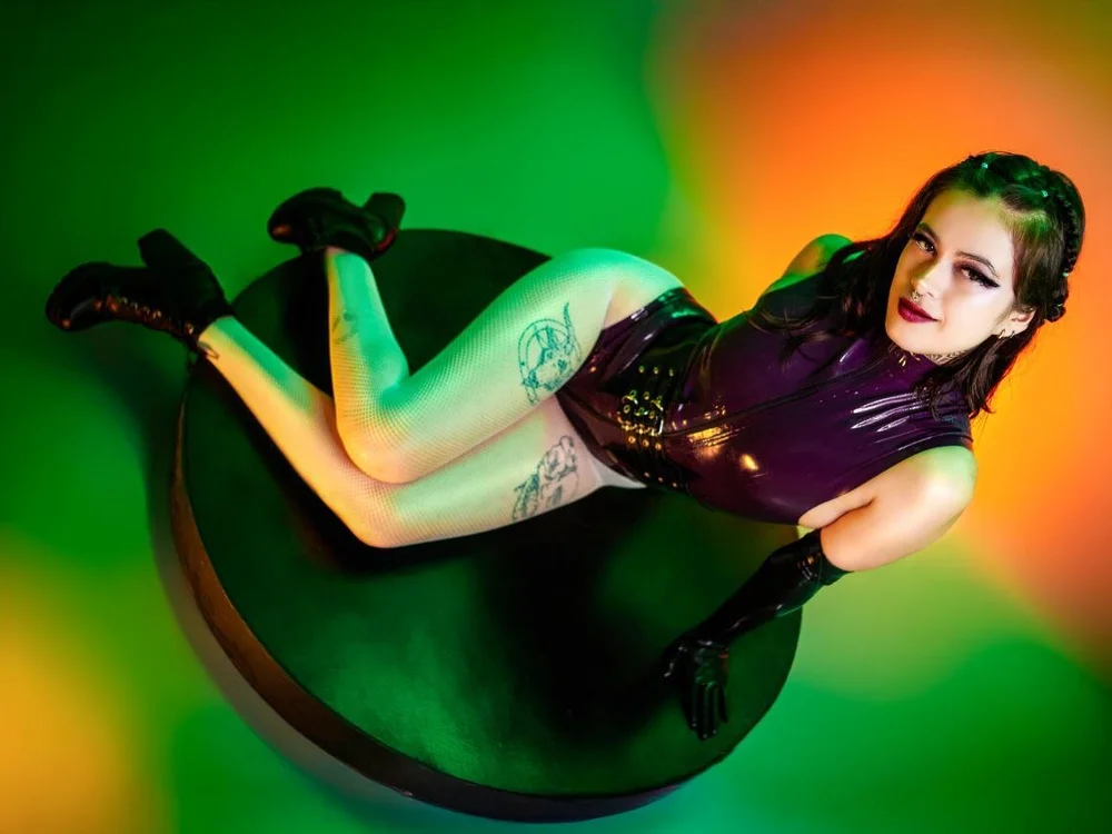 kaos_room's Offline XXX Chat