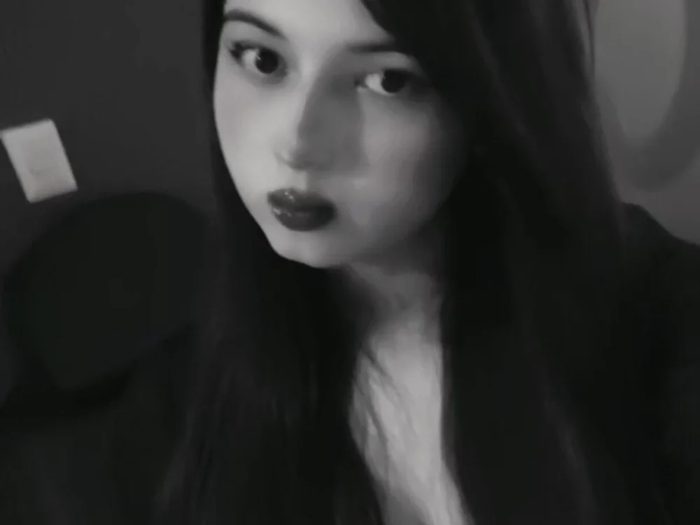 Офлайн-чат XXX Leilalopez30