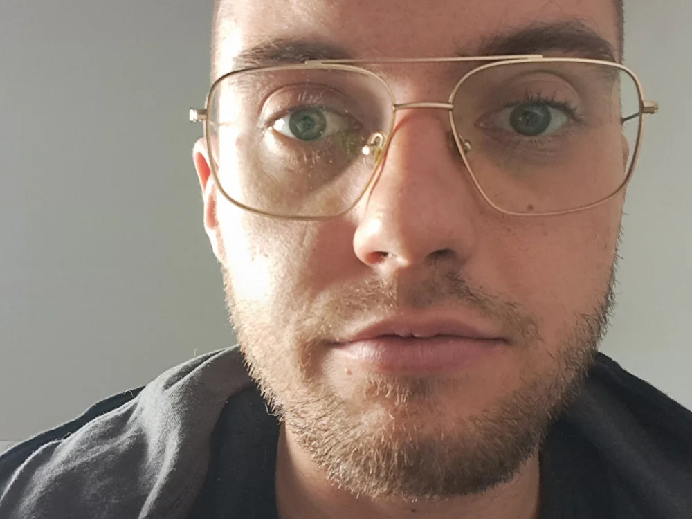 blaizen200 Obrolan XXX Offline