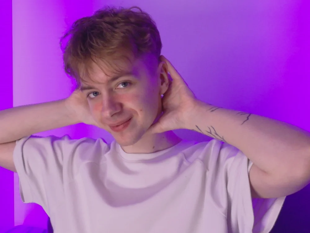 Chat +18 off-line de Paul_Holt