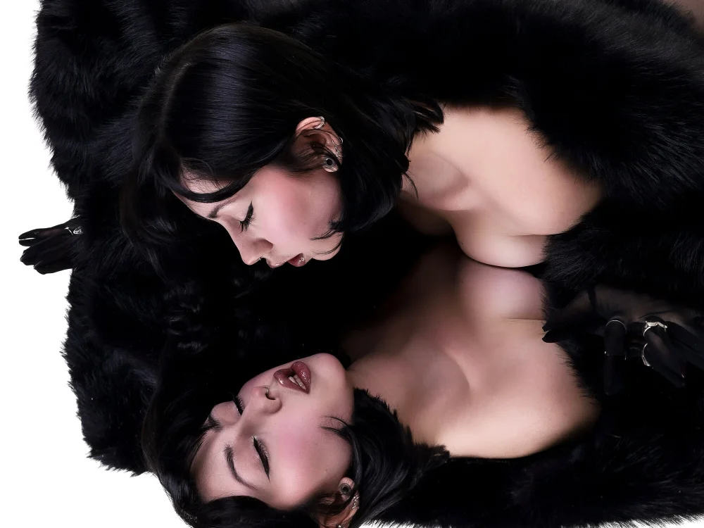 PennyMay: συνομιλία ΧΧΧ εκτός σύνδεσης