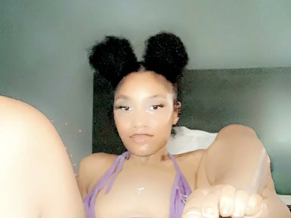 Minniethefreak's Offline XXX Chat