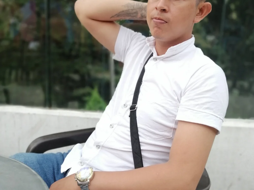 DanielSexhot offline chatrum