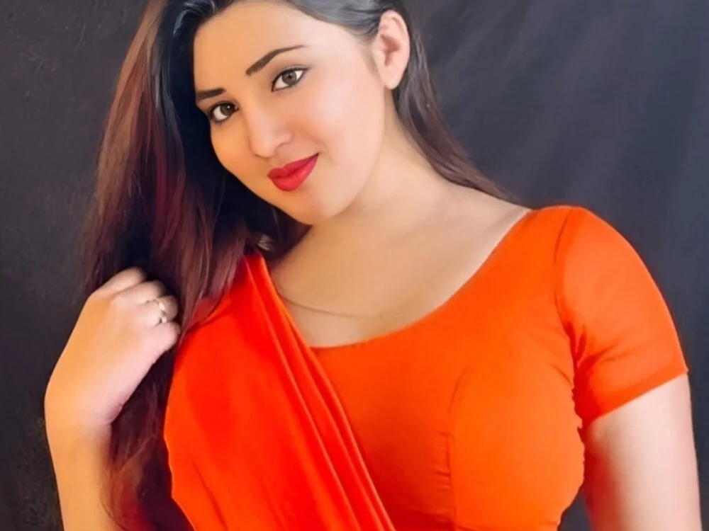 Hot_Wife-999: офлайн-секс-чат