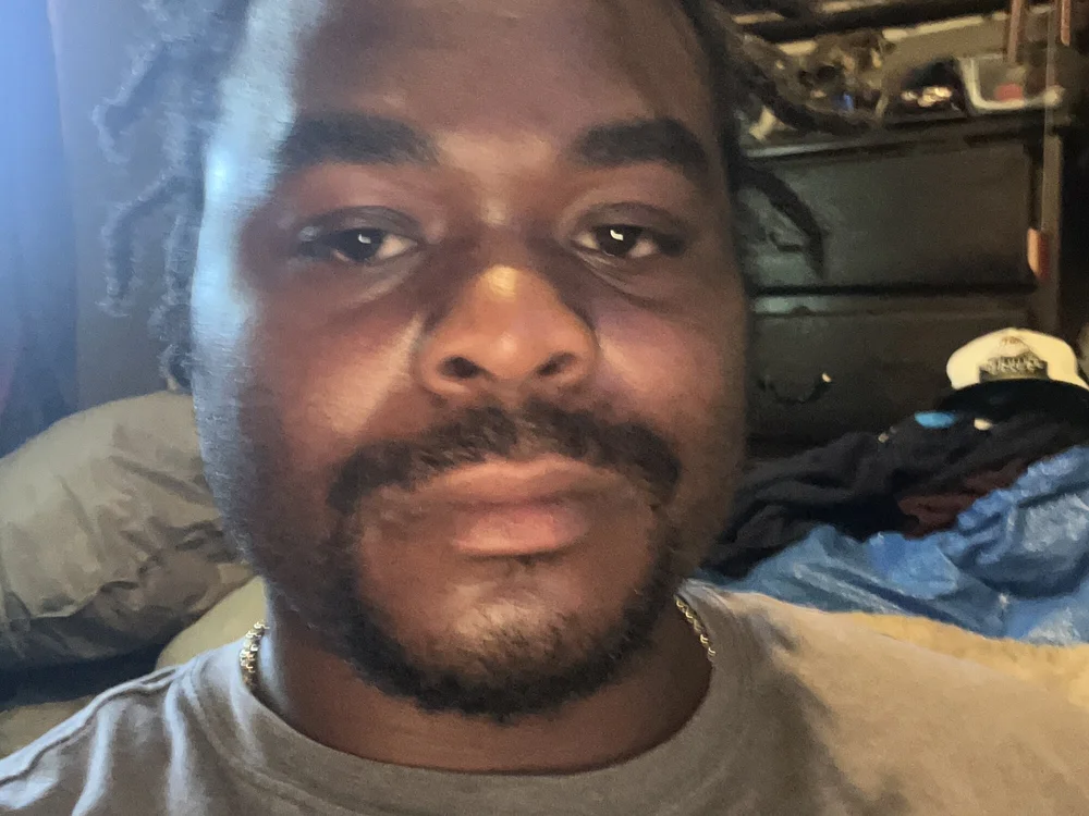 mandjango's Offline Chat Room