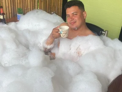 Sissy_Obedient profile