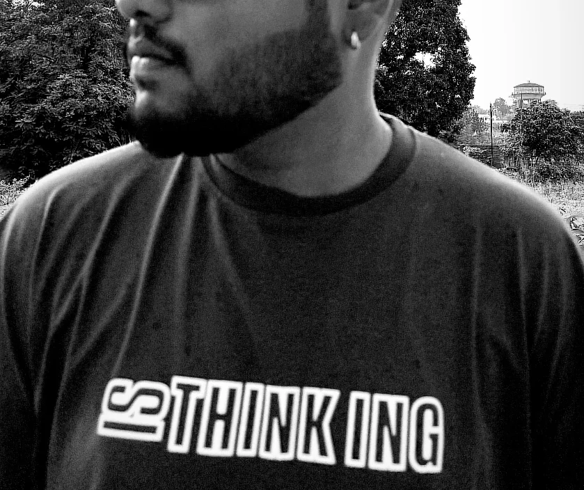 แชท XXX ออฟไลน์ของ Wrathjuvenile