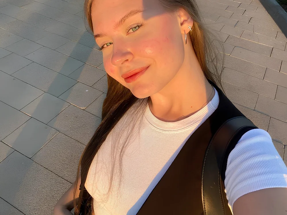 ห้องแชทออฟไลน์ของ JulianaEells