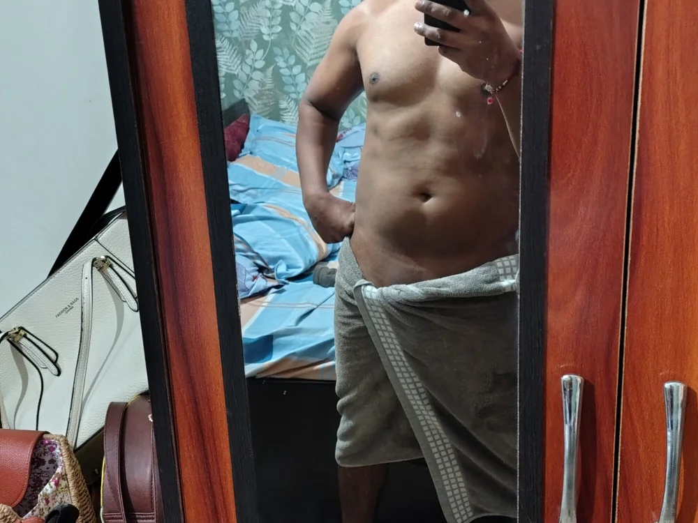 moody_hunky's Offline XXX Chat