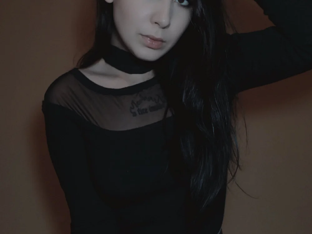 BLACK-DAHLIA's Offline Chat Room