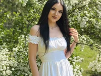 IsabelDior's Offline Chat Room