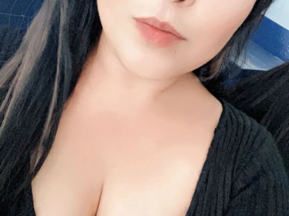 sakunaKawama1111's Offline XXX Chat