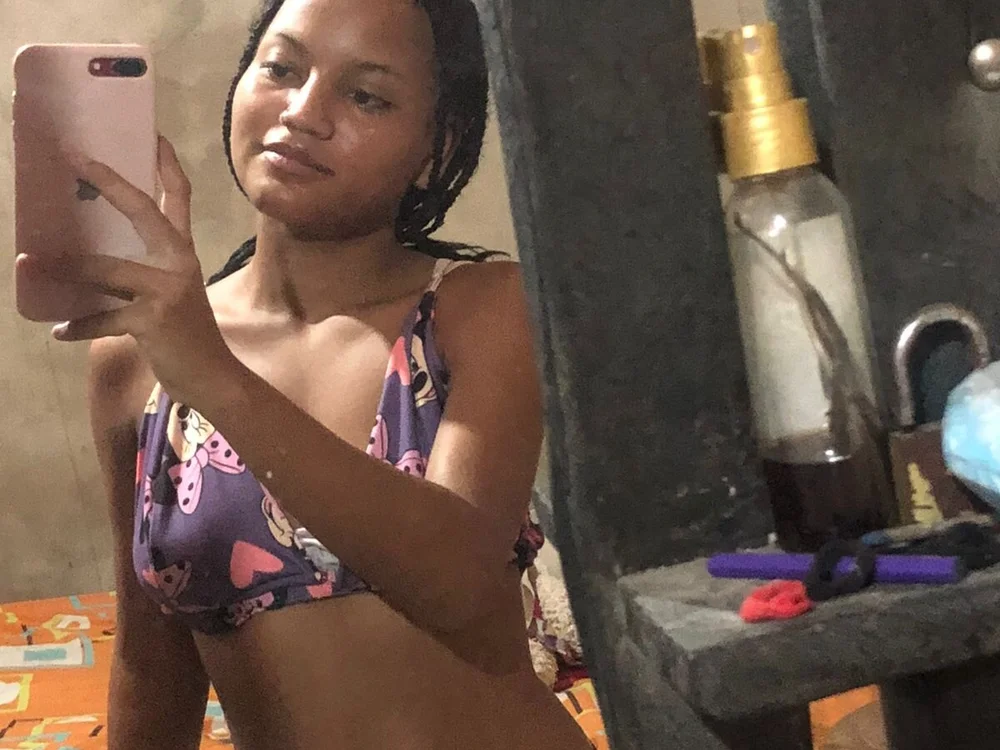 Tania_hot0 offline chatrum