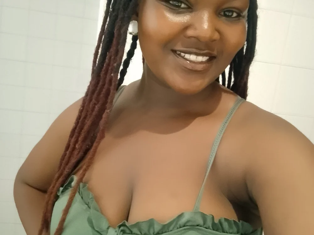 Miss_Desires' Offline XXX Chat