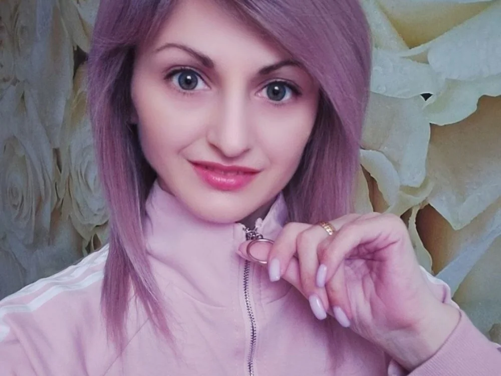 Офлайн-чат XXX JulieAxy