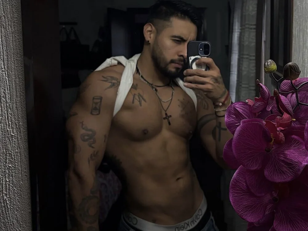 fernando897654 – Offline XXX chat