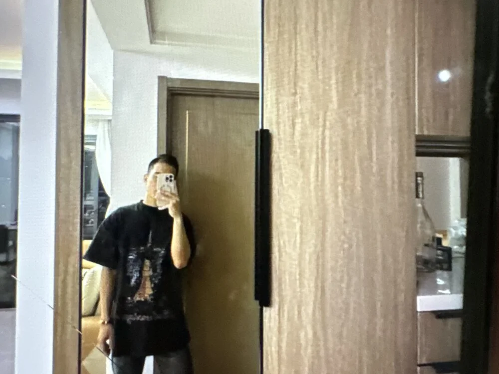 FFFFZ189 離線 XXX 聊天