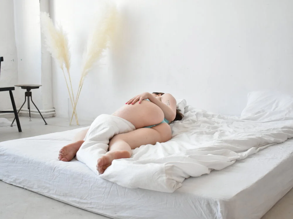 ElizabethMadison's Offline Chat Room