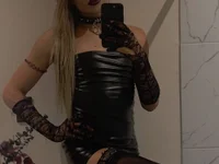 Lia_Jones77 webcam thumbnail