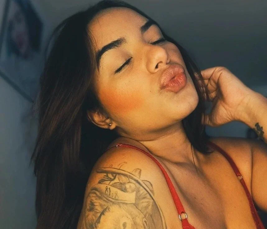 alanna_mg_: офлайн-секс-чат