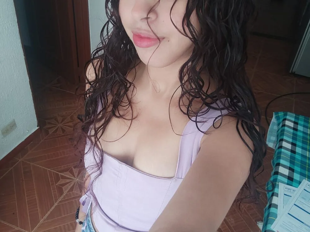 luciana_hot_hh Offline XXX-Chat