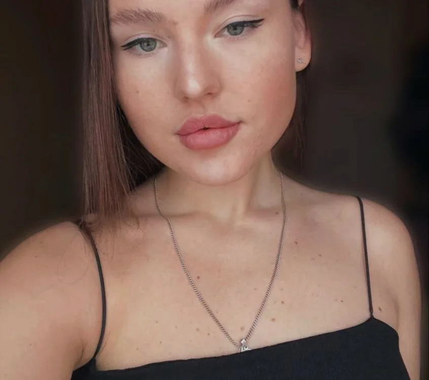 MoiraAcey offline chatrum