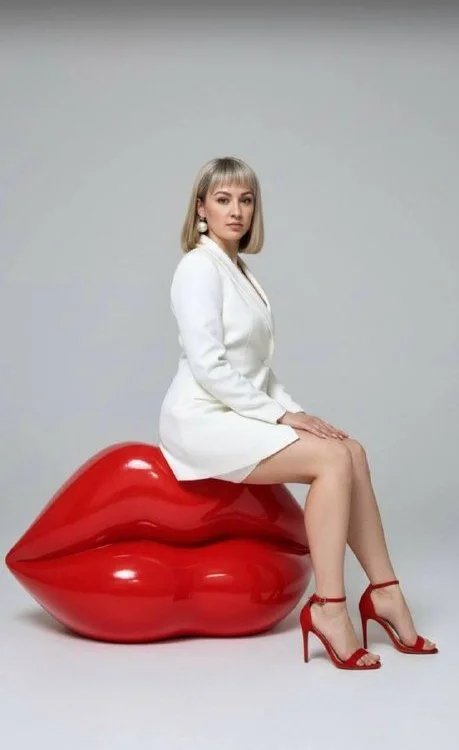 Офлайн-чат XXX JulieLuna