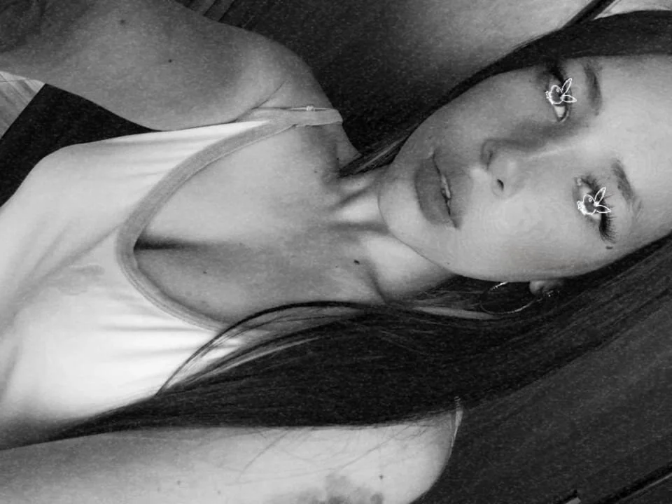 Anny_Taylor_Tx's Offline XXX Chat