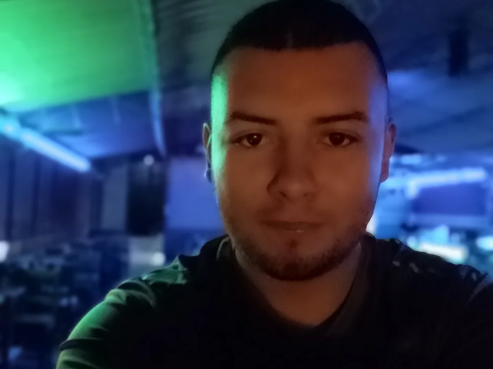 Hotmyhi's Offline XXX Chat
