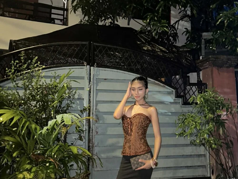 lahermosa_manika69n Offline XXX chat