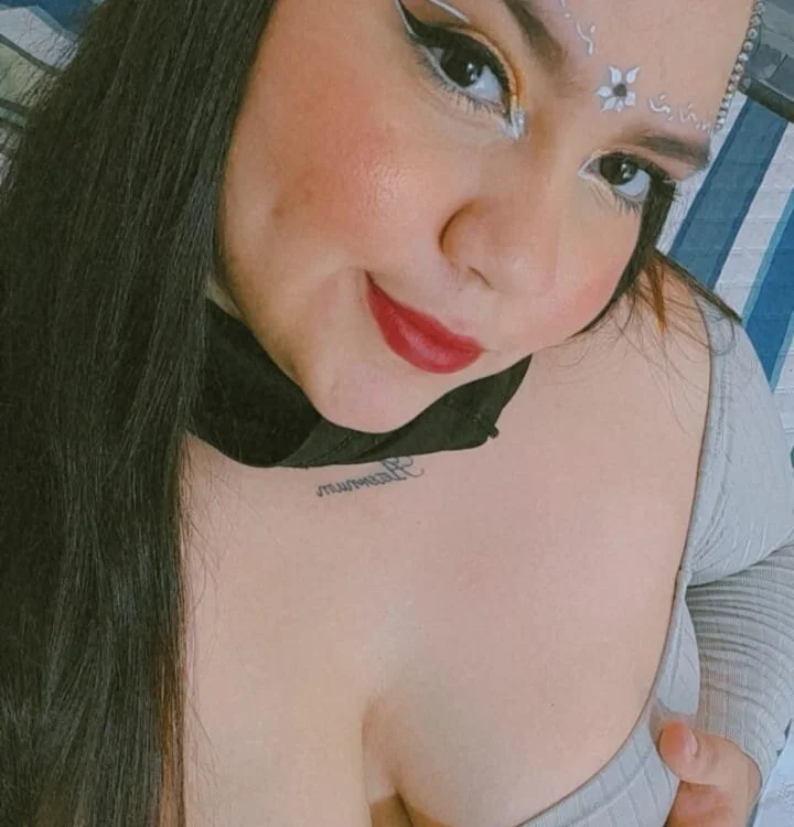 Katty_collinss' Offline Chat Room