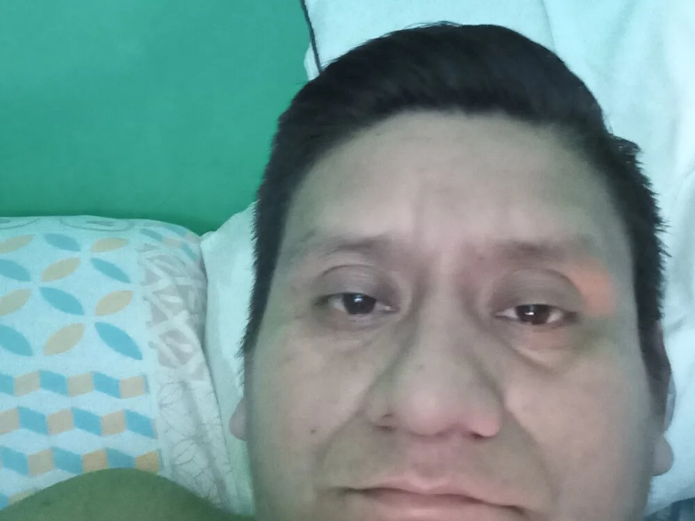 Xavier568780 Chat XXX offline