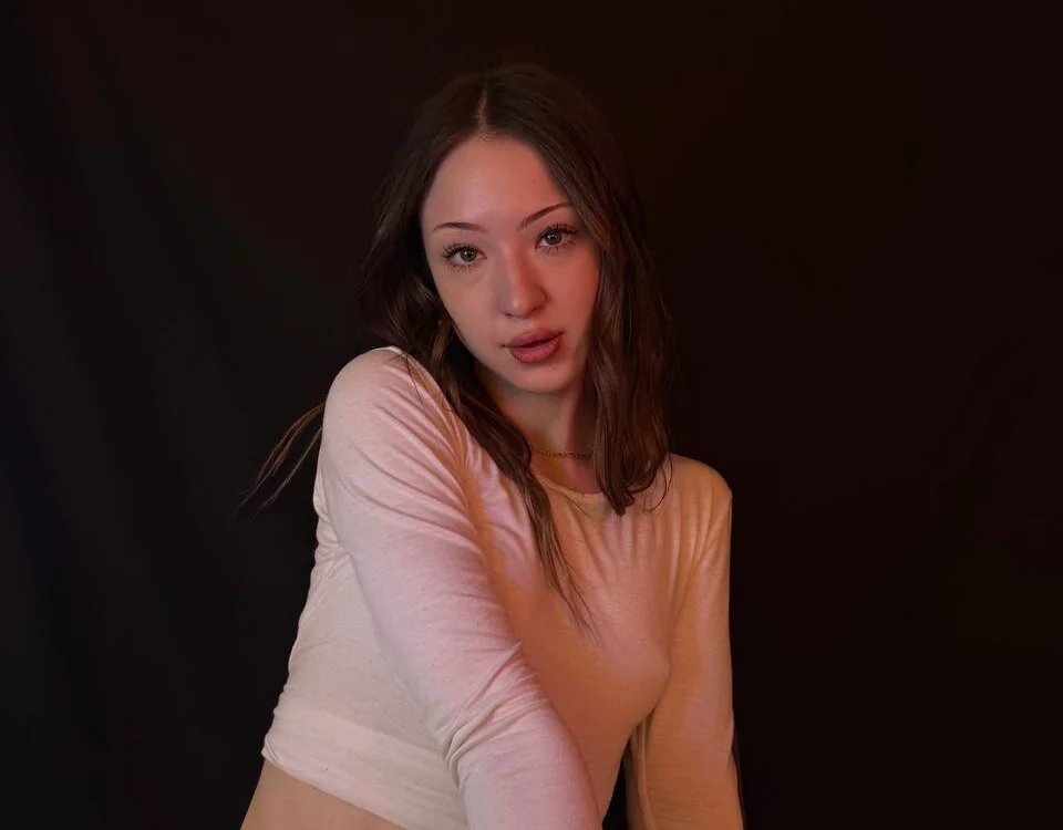 Offline chatovac í místnost Alice_Foxi_