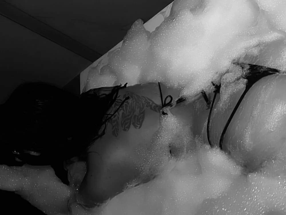 دردشة LARIISSAEVANS الجنسية دون اتصال