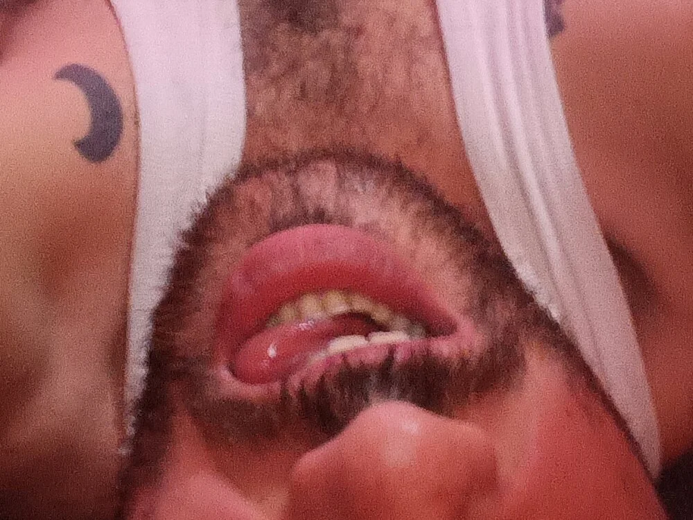 narutojika's Offline XXX Chat