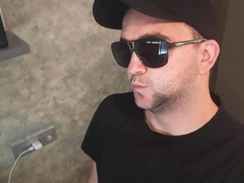 capitansalamiopi – Offline XXX chat