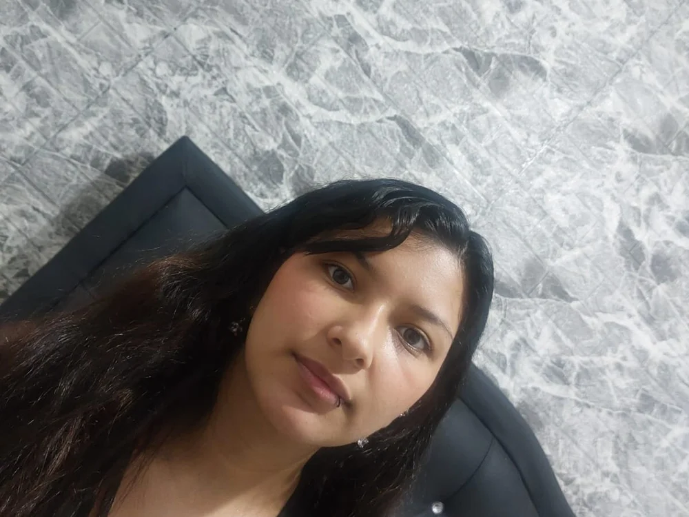 hellen-mc's Offline Chat Room