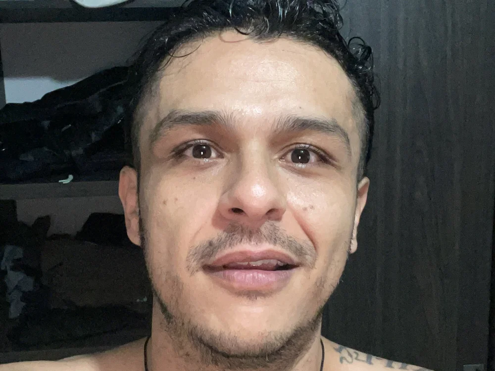 jhon_bigDIc's Offline Chat Room