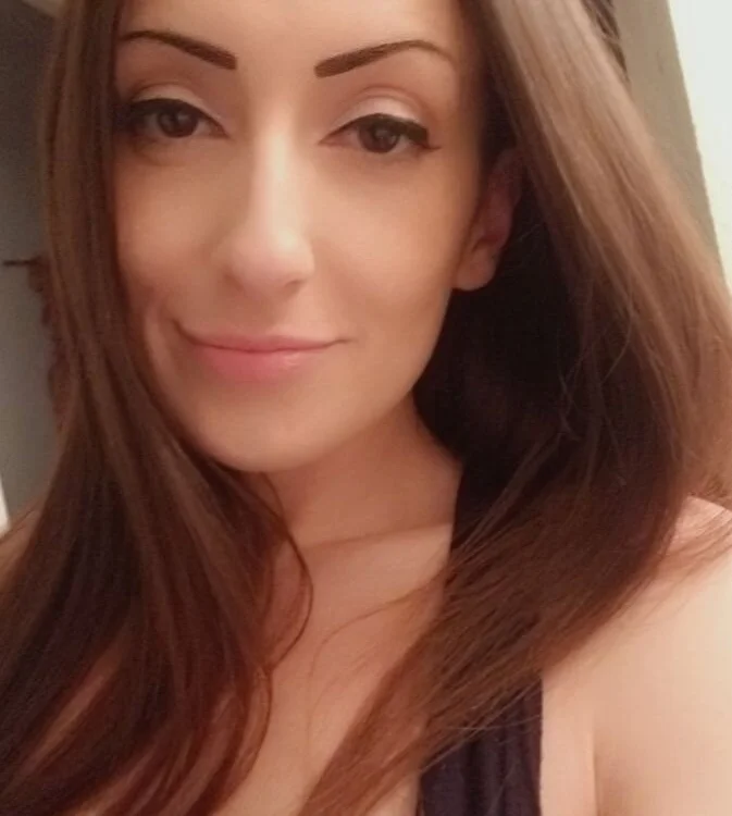 LaylaJynx00's Offline Chat Room