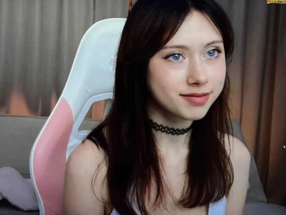 MeganGotty's Offline Chat Room