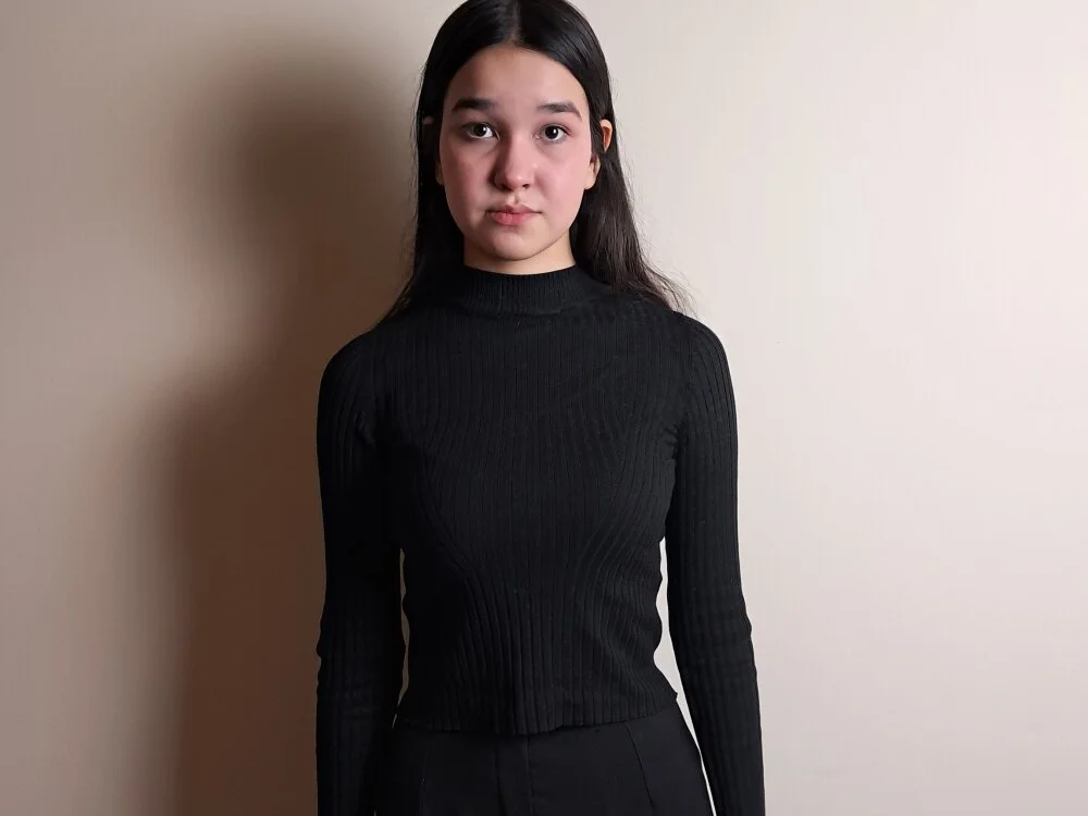 MeliaMelchiori: офлайн-секс-чат