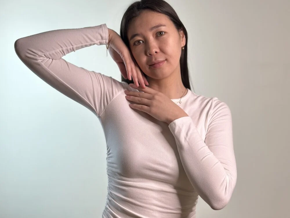 BettinaHuus' Offline XXX Chat