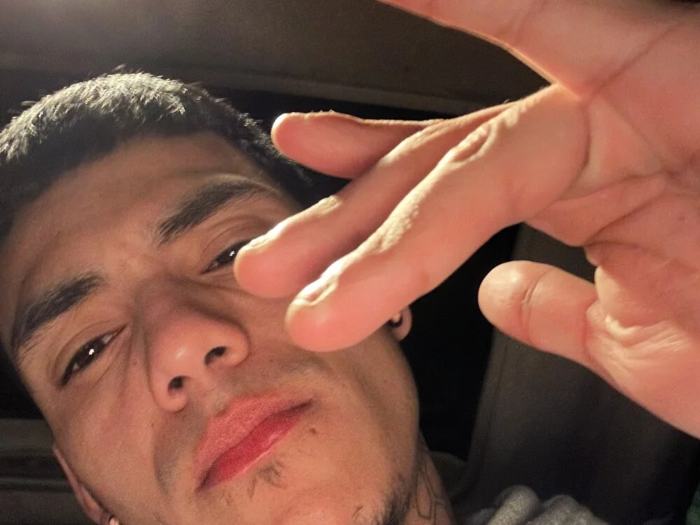 comecucas300: συνομιλία ΧΧΧ εκτός σύνδεσης