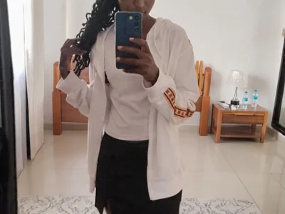 Queen_Petite - Girl 