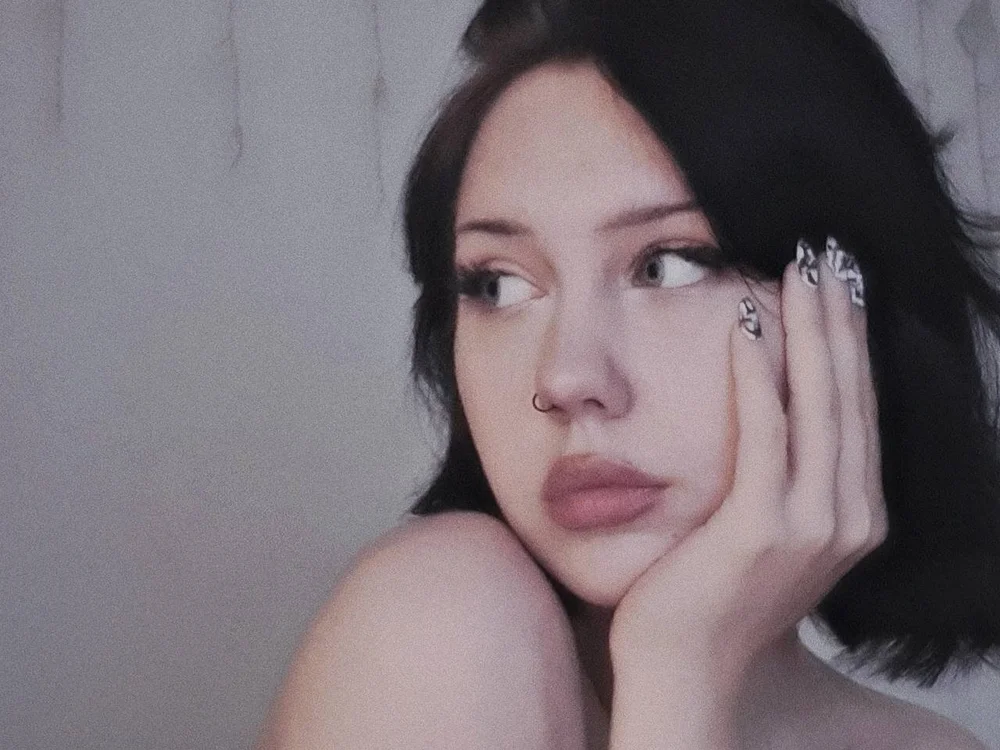 MonicaMooren's Offline XXX Chat