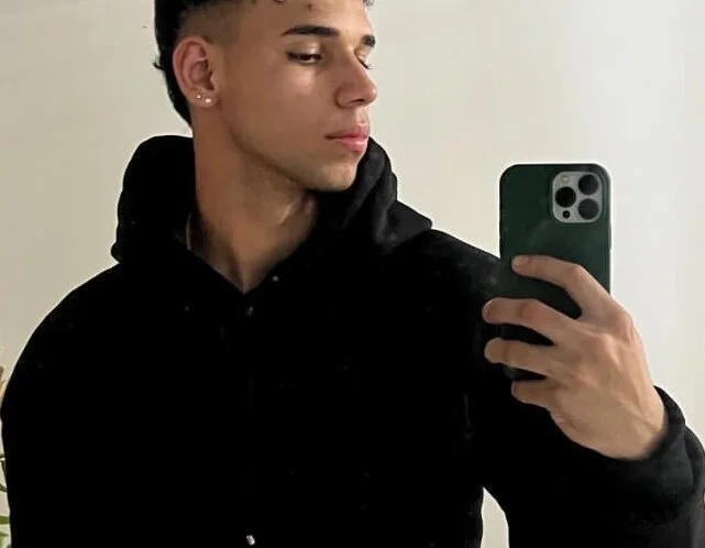 Thomas_walker14: офлайн-секс-чат