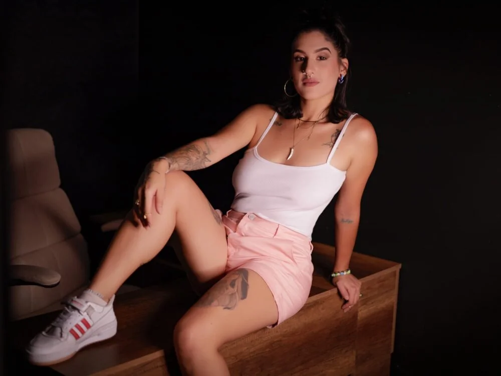 Zean_lee: офлайн-секс-чат