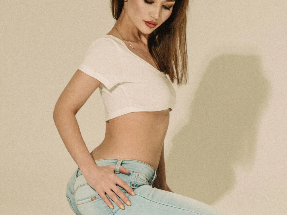 AmiiWong: офлайн-секс-чат