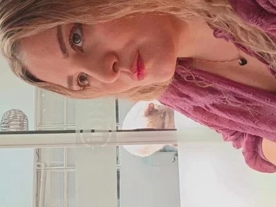 Kylie_Sweett Female Cuckold Online Webcam Striptease